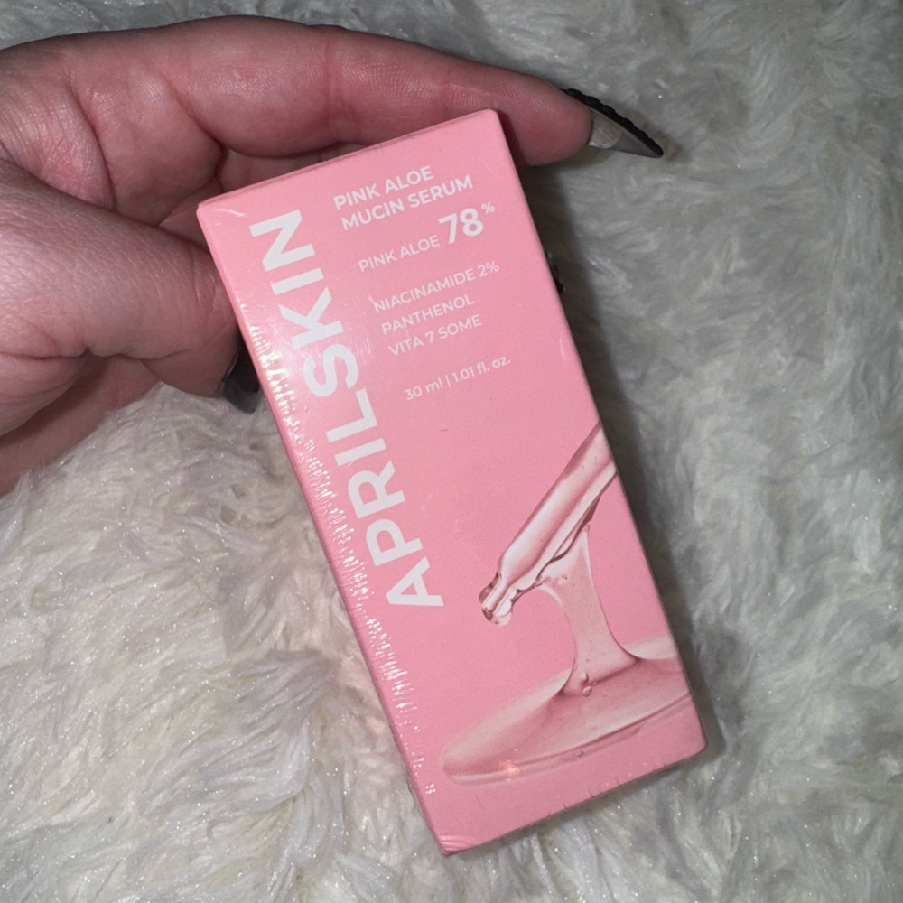FINAL PRICE NWB APRILSKIN Pink Aloe Mucin Serum